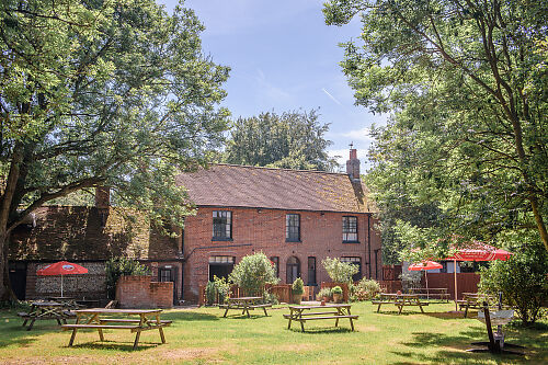 11 pretty pub gardens for the longest days of the year